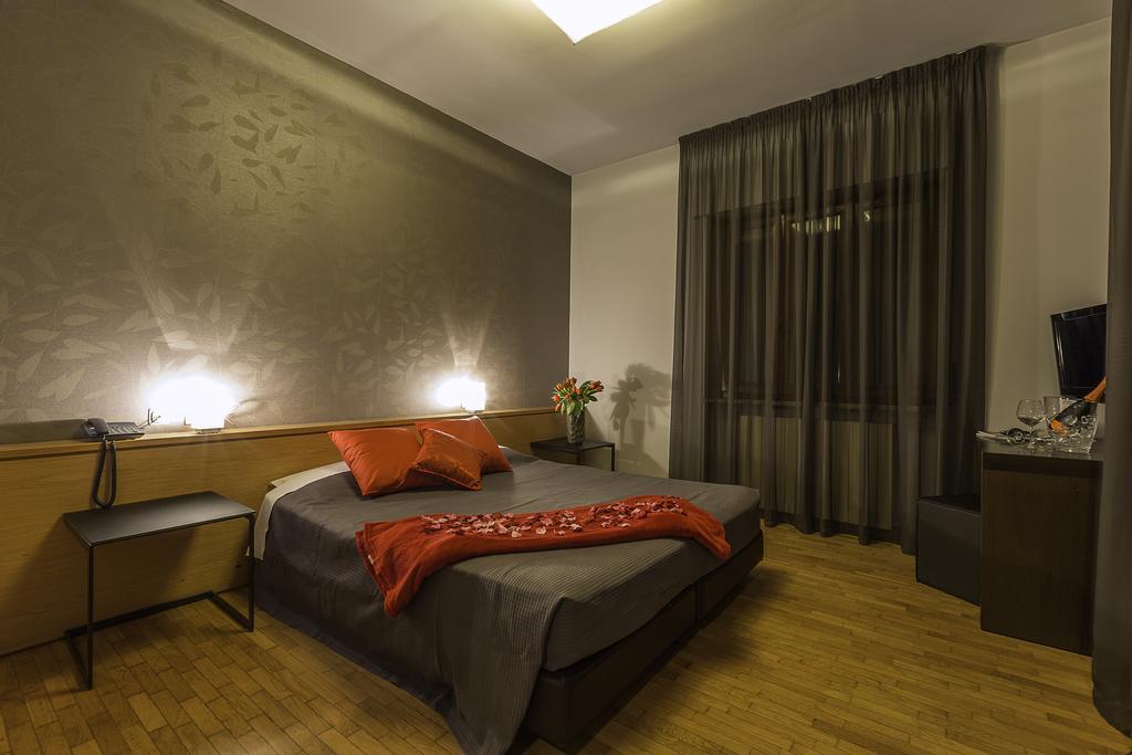Capo Horn Hotel Darfo Boario Terme Exterior foto